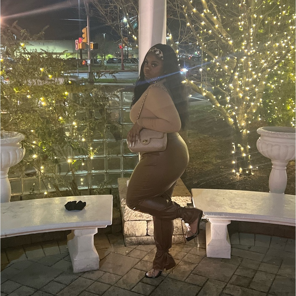 Meet your Posher, Samyah